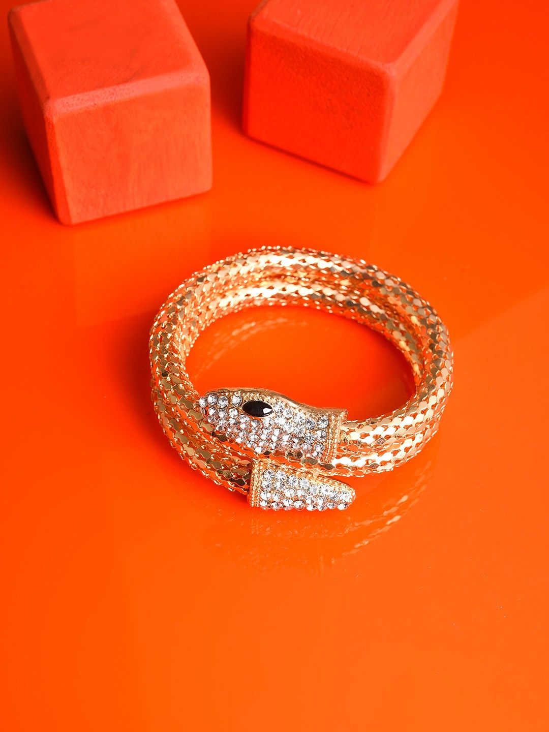 

SOHI Women Gold-Toned Gold-Plated Ring Bracelet