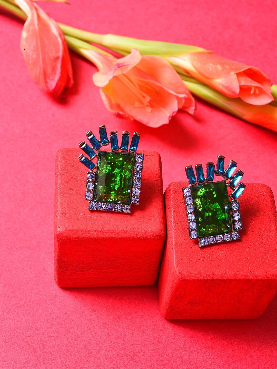 

SOHI Green & Silver-Plated Contemporary Studs Earrings