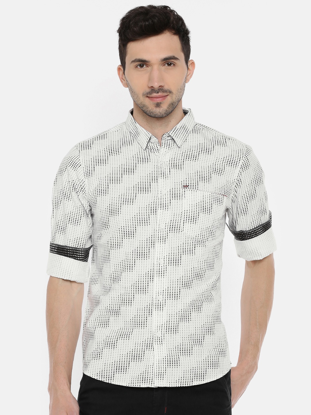 

SPYKAR Men White & Black Printed Slim Fit Casual Shirt