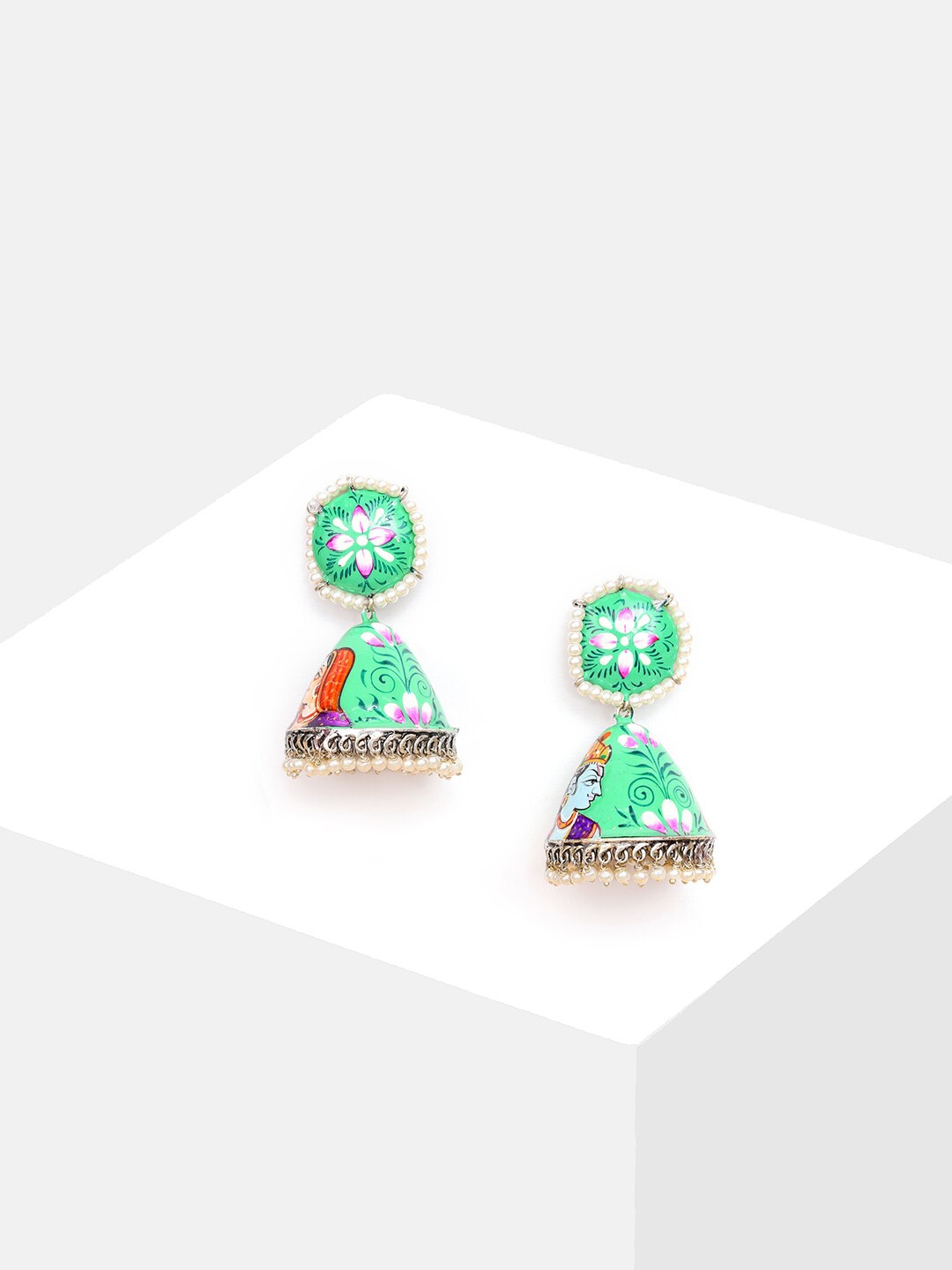 

SOHI Women Green Gold Plated Beaded Triangular Jhumkas Earrings