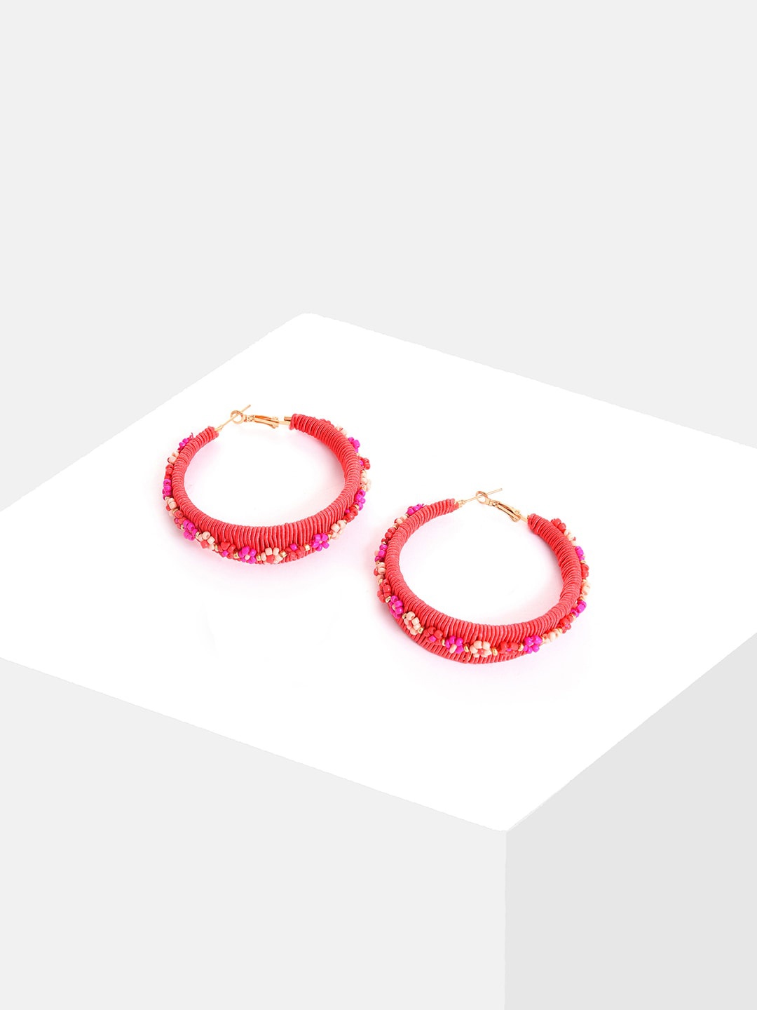 

SOHI Women Red Contemporary Gold Plated Beaded Hoop Earrings