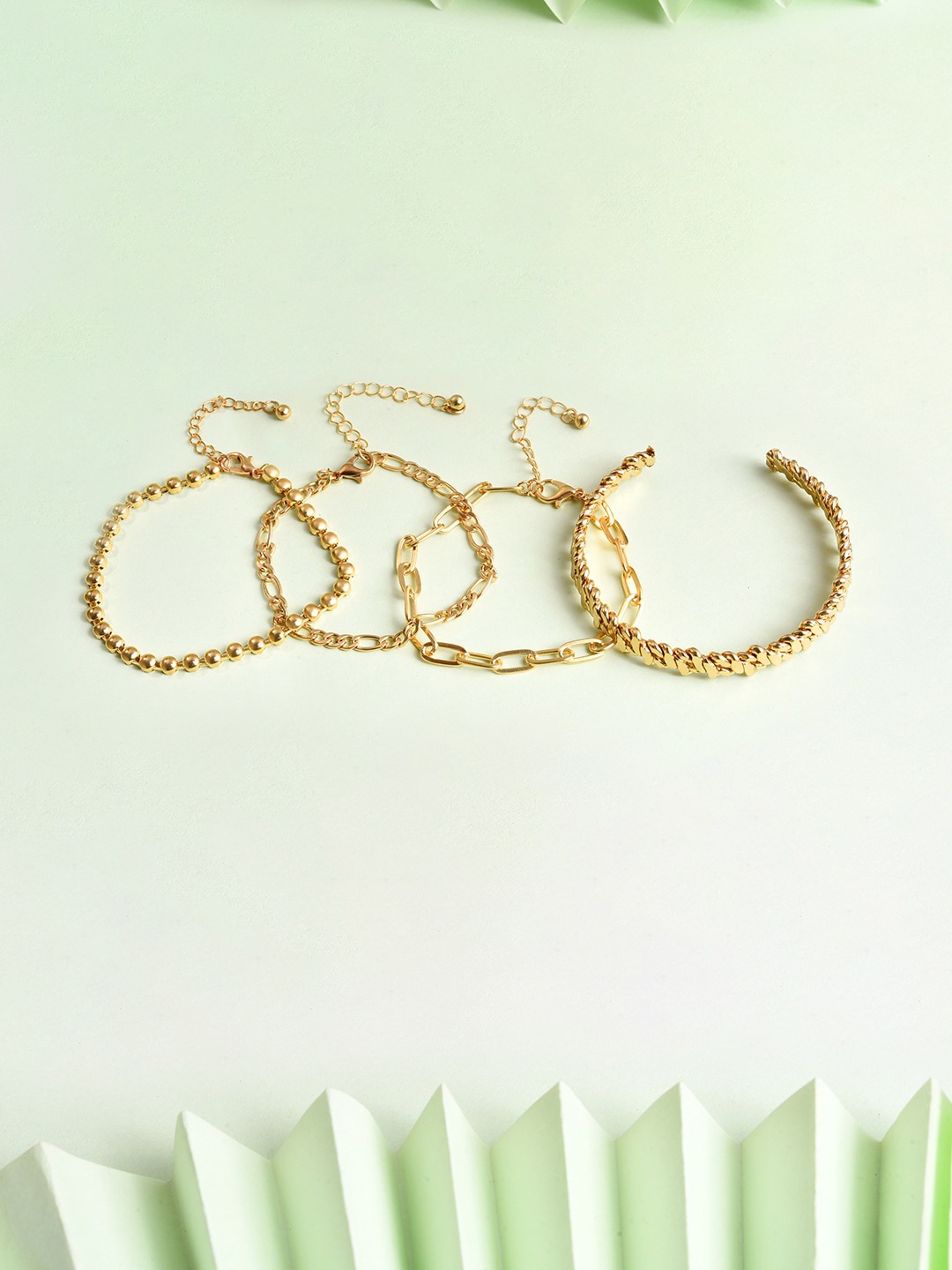 

SOHI Women 4 Gold-Plated Charm Bracelet