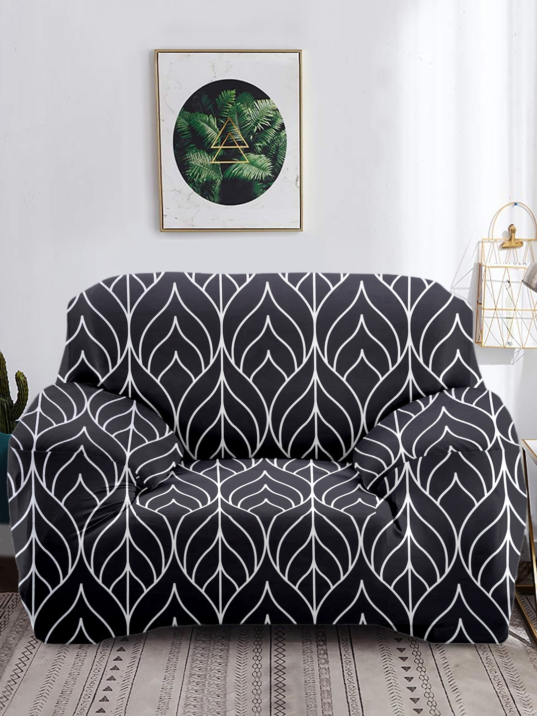 

Cortina Black & White Printed 1-Seater Stretchable Non-Slip Sofa Slipcover