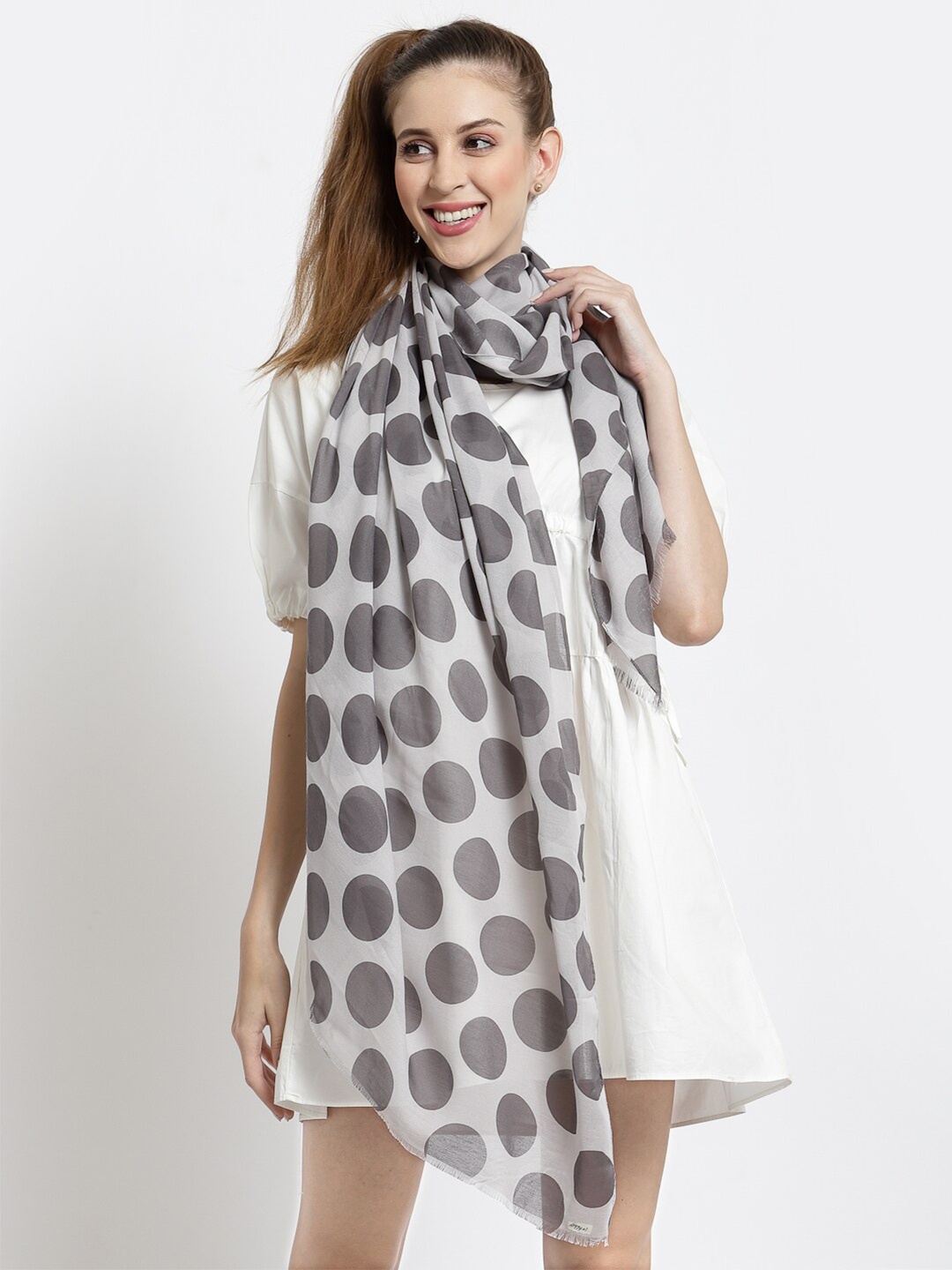 

J Style Women Grey & White Printed Stole