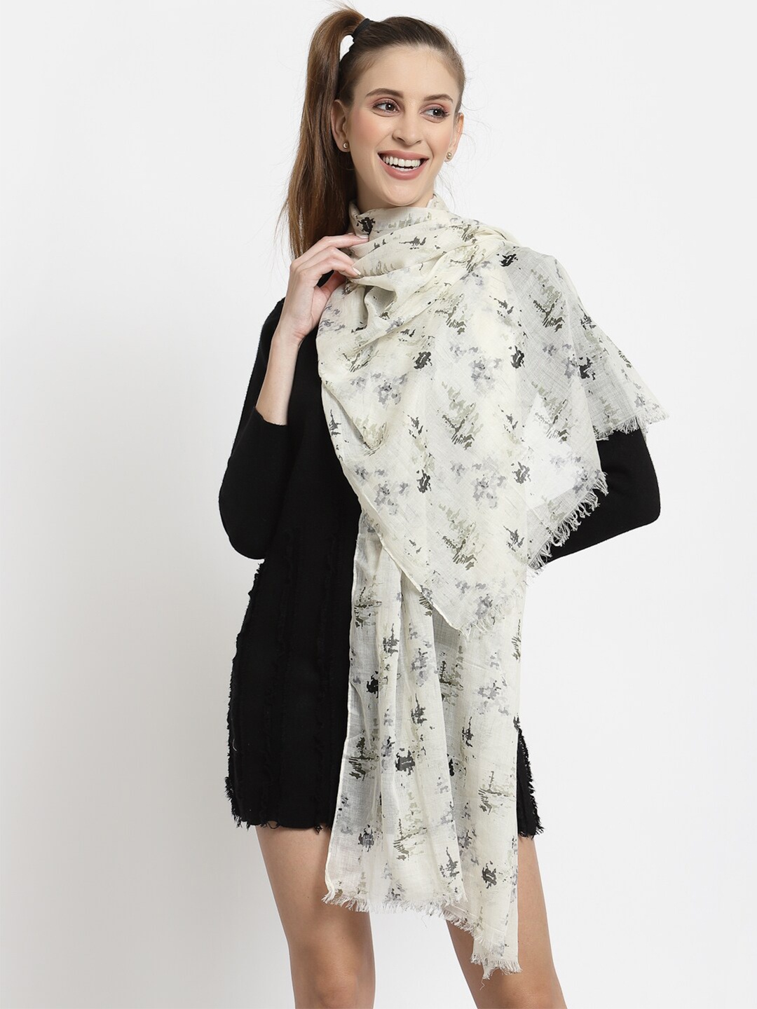 

J Style Women Cream-Coloured & Green Printed Cotton Stole