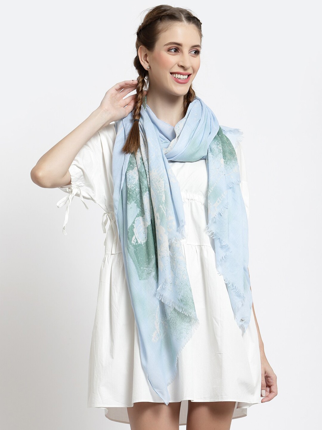 

J Style Women Blue & White Printed Stole