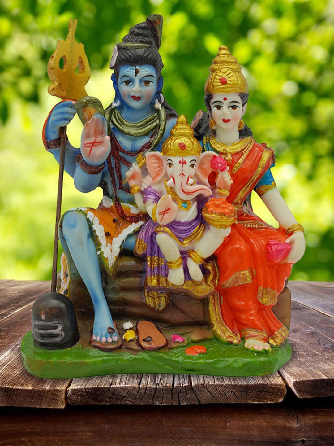 

Gallery99 Blue & Red Hand-Painted Shiva Family Showpiece