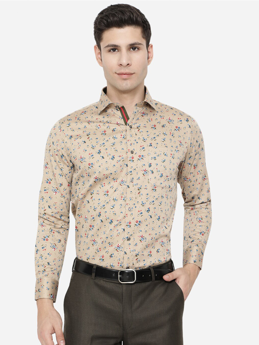 

Greenfibre Men Beige Slim Fit Floral Printed Formal Shirt