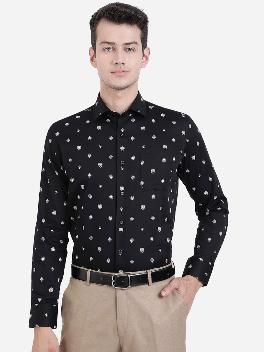 

Greenfibre Men Black Slim Fit Printed Formal Shirt