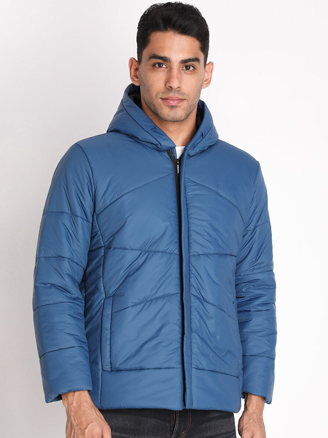 

CHKOKKO Men Blue Lightweight Crop Outdoor Puffer Jacket
