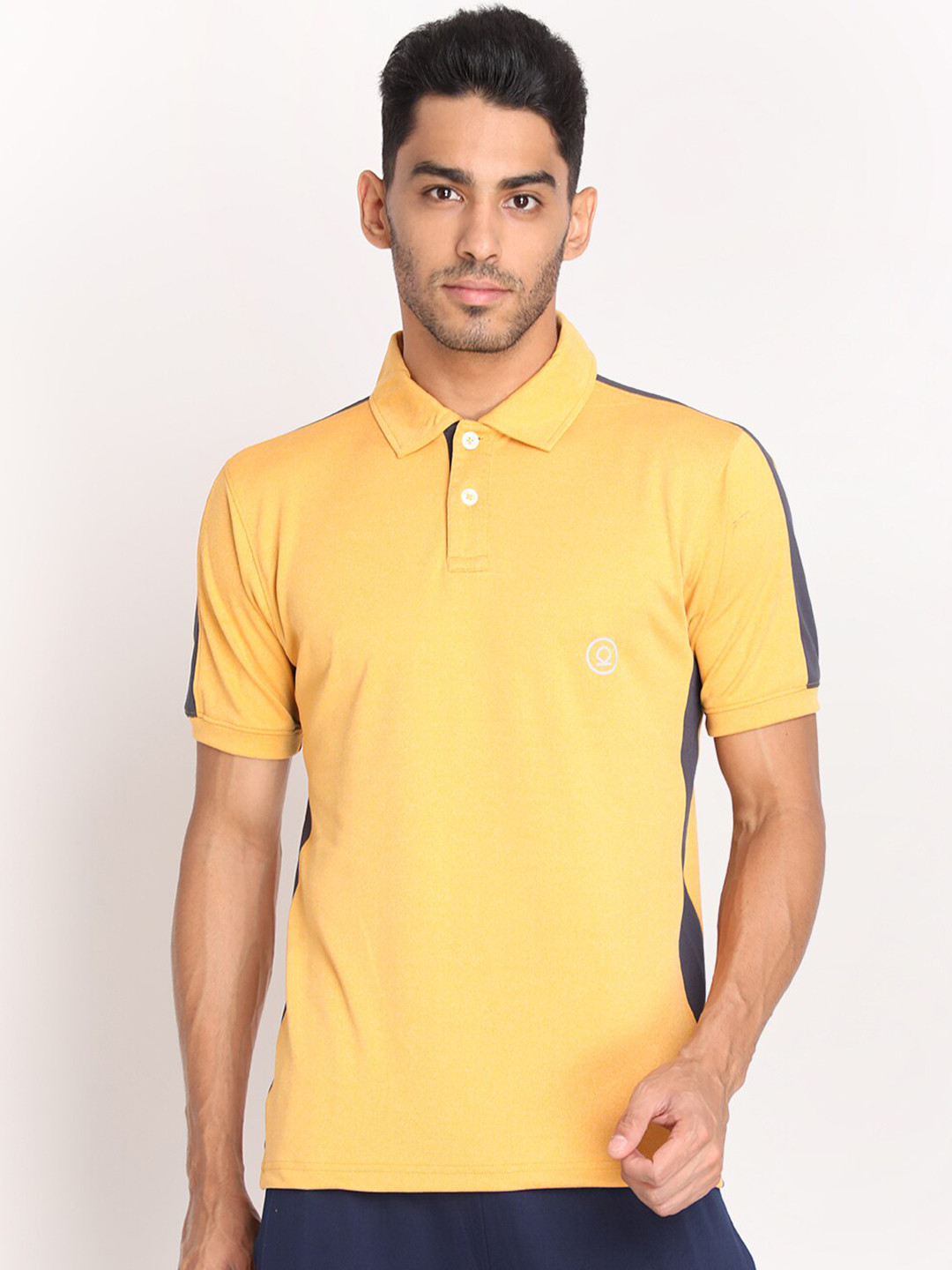 

Chkokko Men Yellow Polo Collar Applique T-shirt