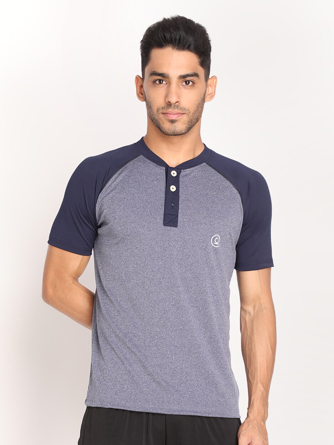 

Chkokko Men Blue Henley Neck Applique T-shirt