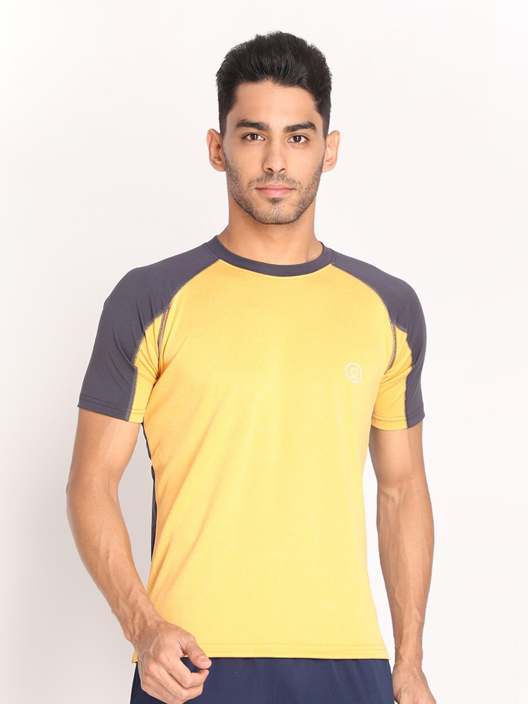 

CHKOKKO Men Yellow T-shirt