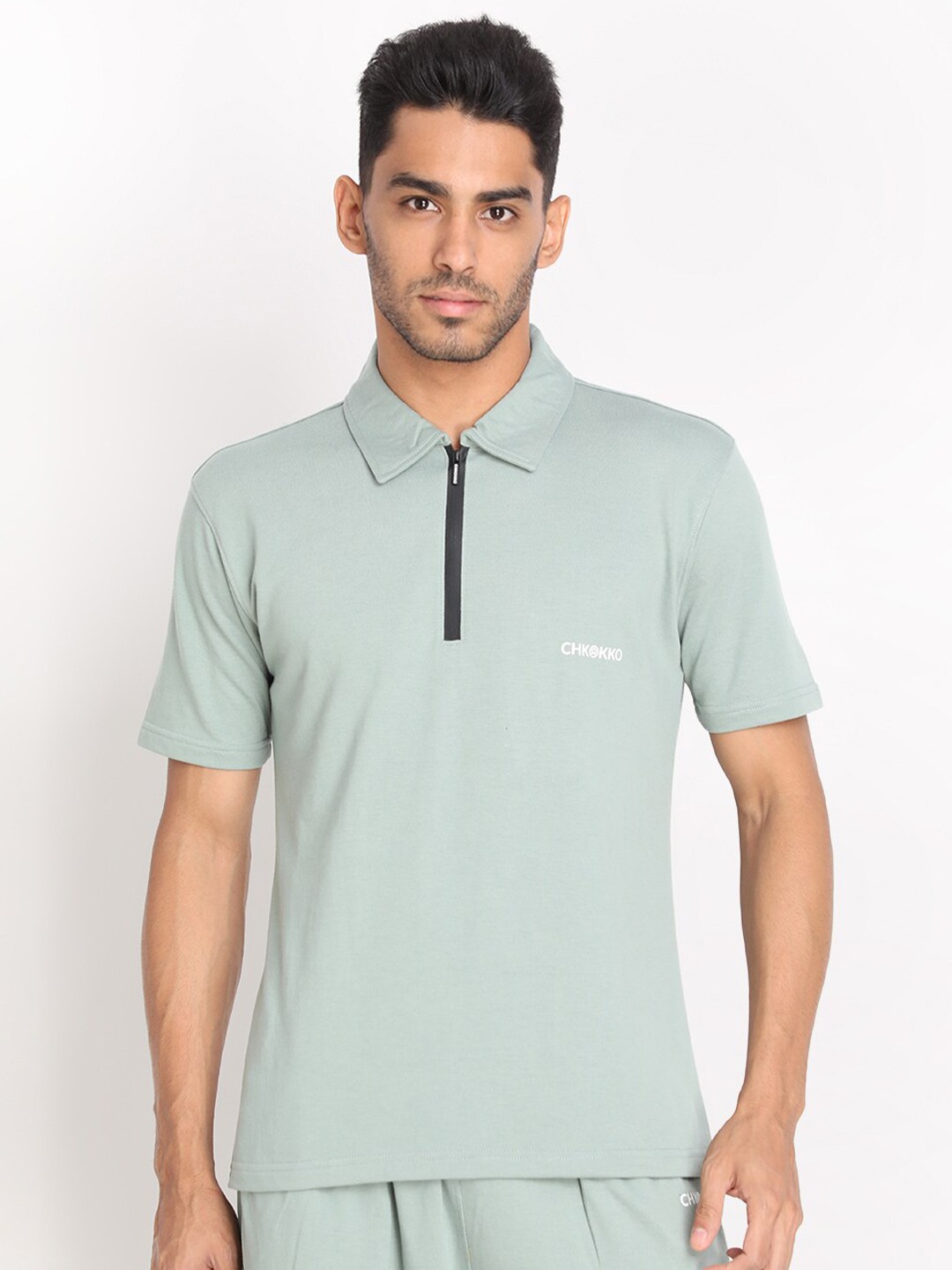 

Chkokko Men Green Polo Collar T-shirt