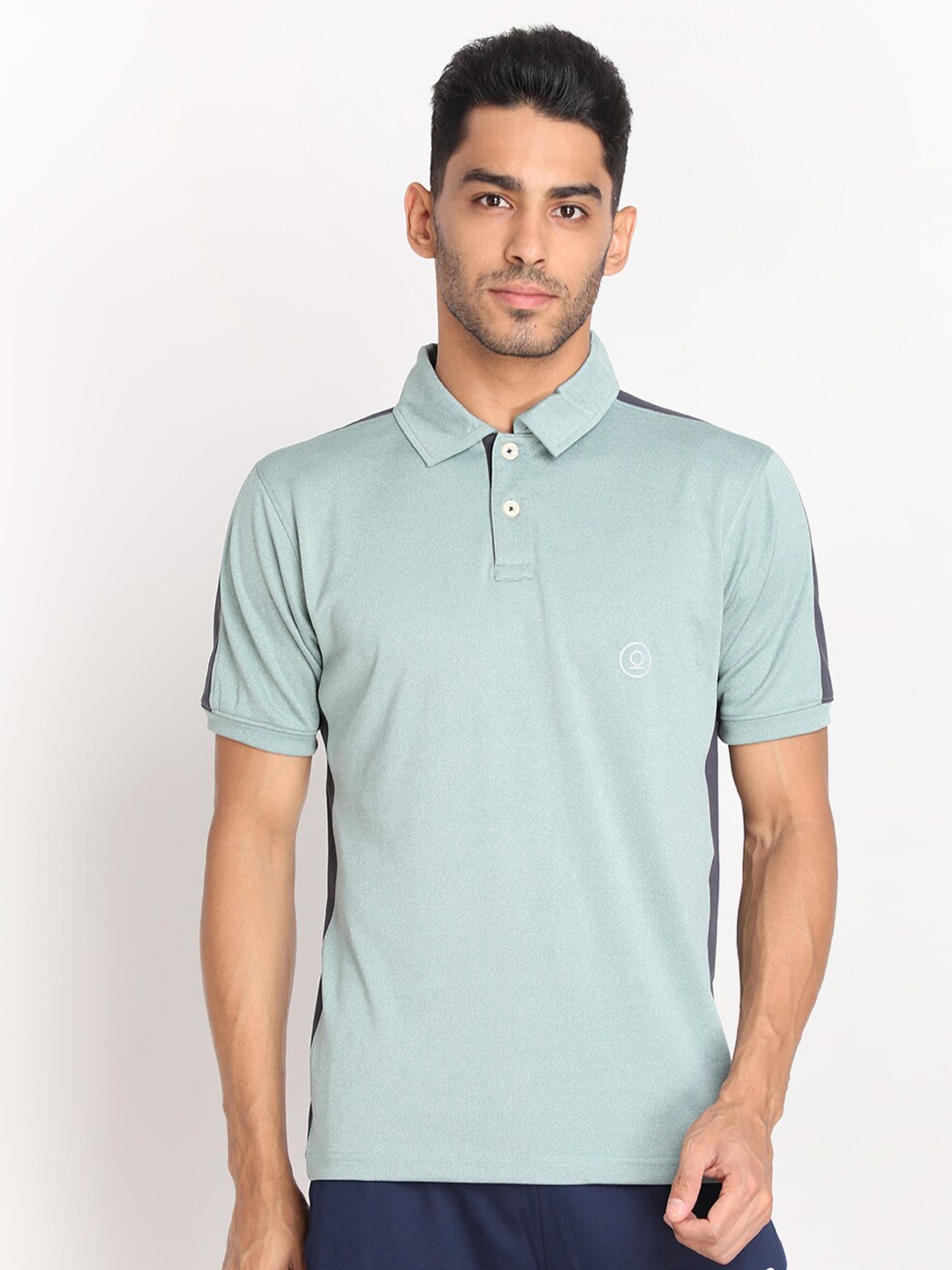 

Chkokko Men Green Polo Collar Applique T-shirt