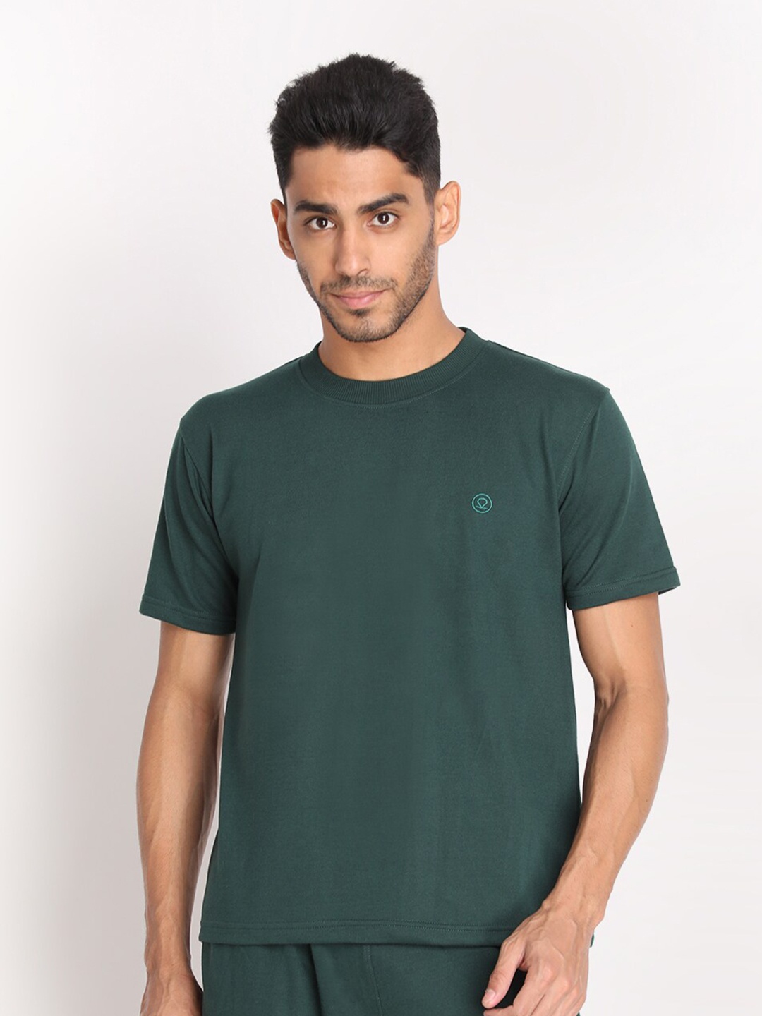 

CHKOKKO Men Green Extended Sleeves Applique T-shirt