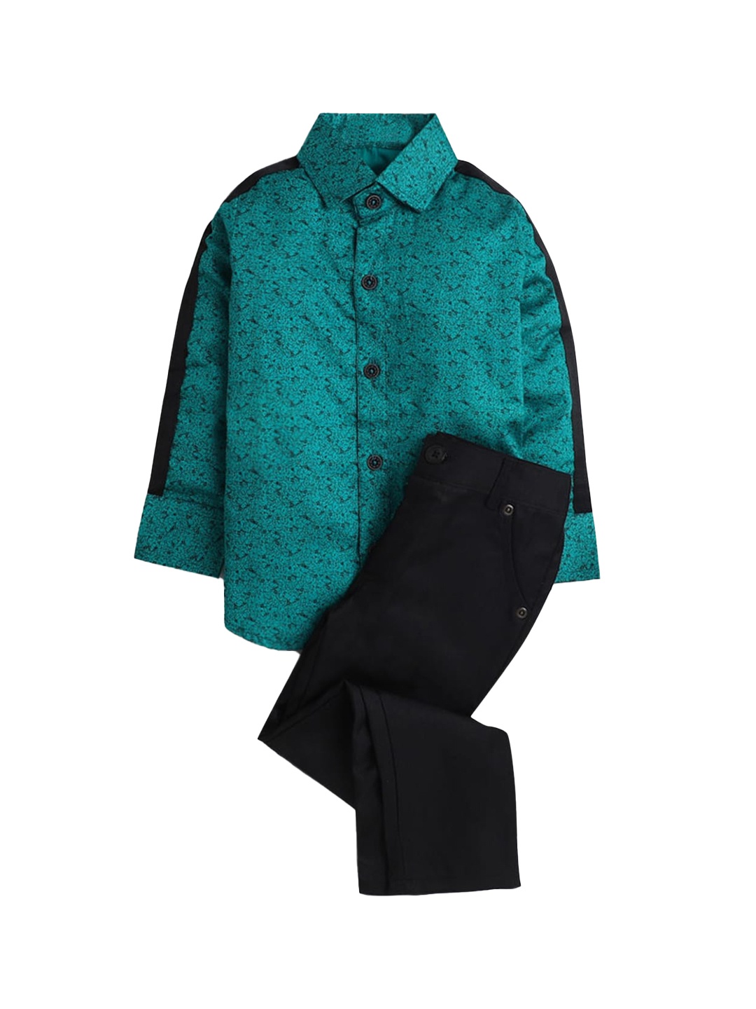 

Hopscotch Boys Green Printed T-shirt with Trousers