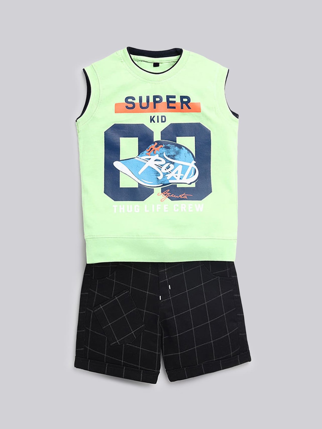 

Hopscotch Boys Green Printed T-shirt with Shorts