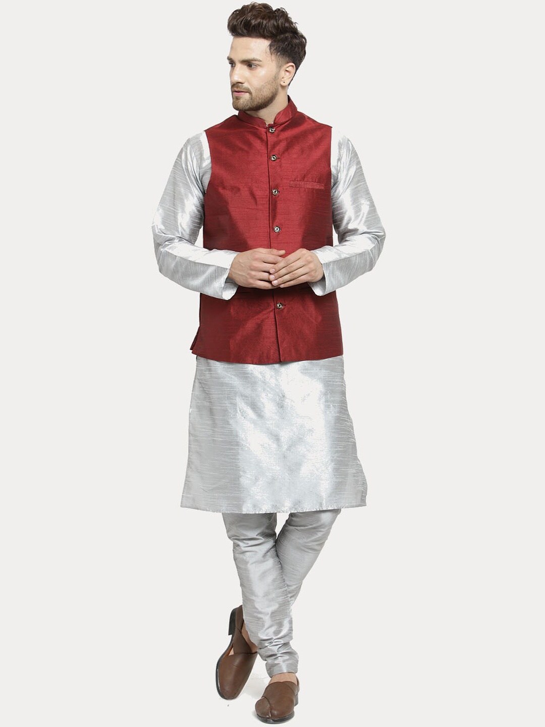 

Kaifoo Men Silver-Toned and Maroon Kurta Set With Nehru Jacket