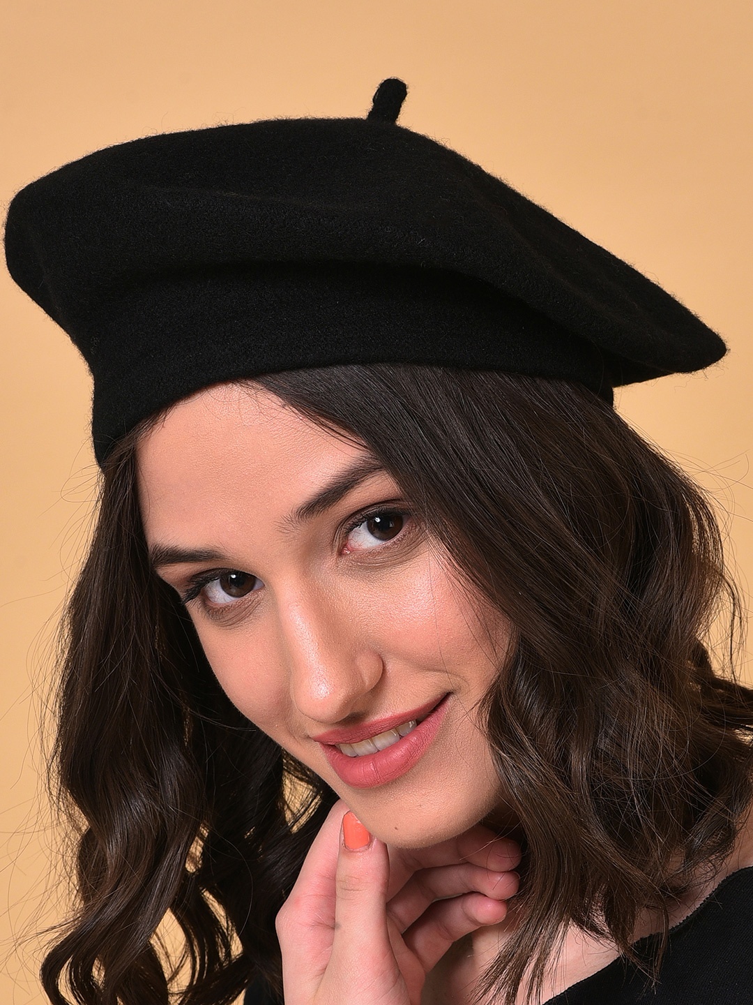 

HAUTE SAUCE by Campus Sutra Women Black Solid Vintage French Beret Hat