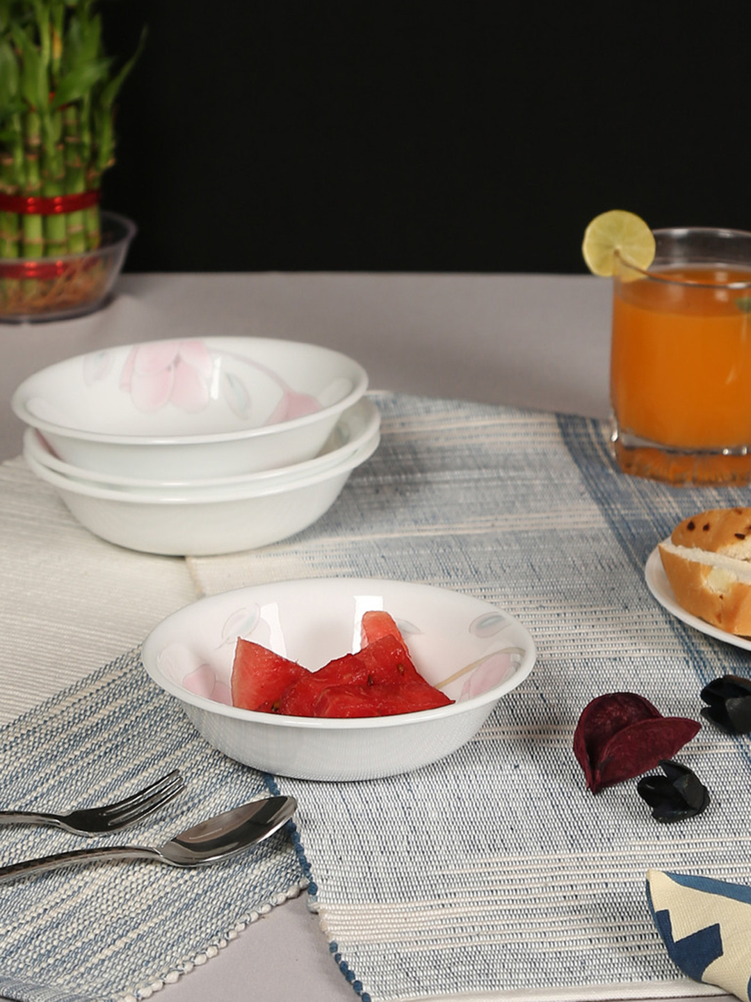 

Corelle Asia Elegant City White Set of 2 Printed 1 litre Glass Serving Bowl