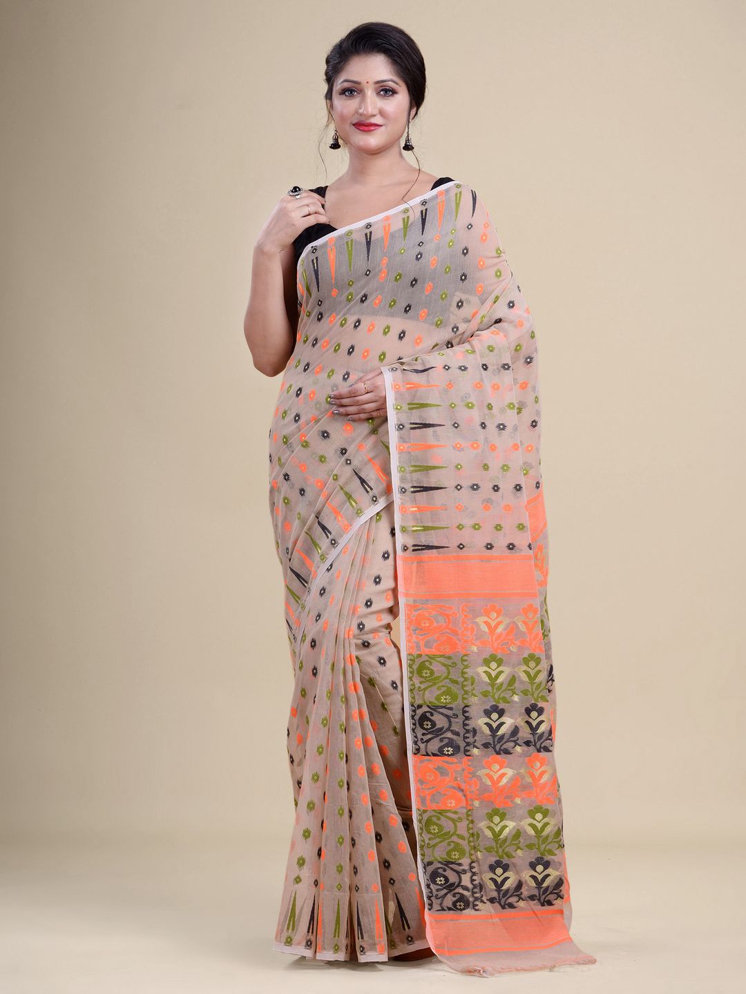 

Laa Calcutta Off-White & Peach-Coloured Ethnic Motifs Silk Cotton Jamdani Saree