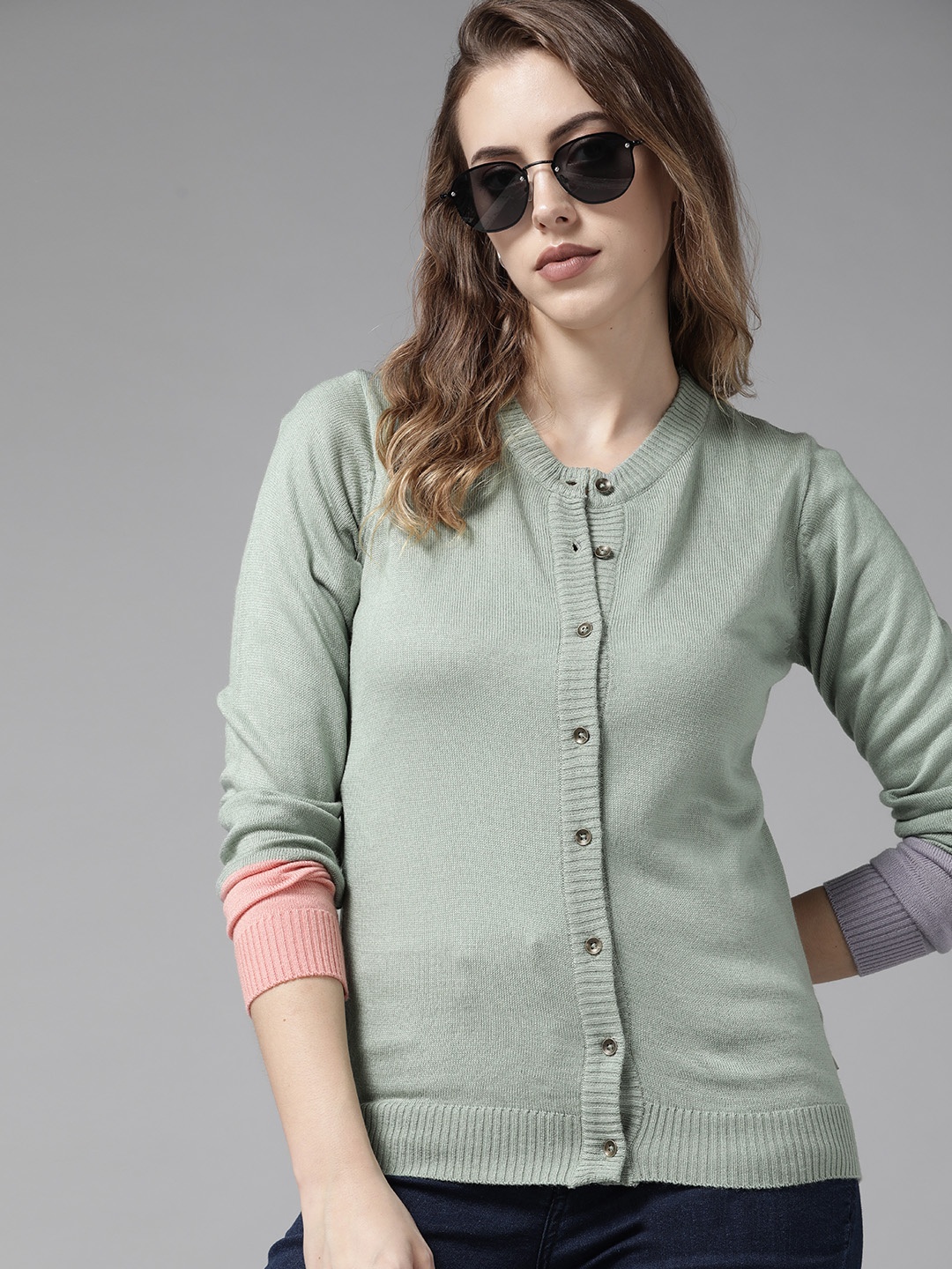 

Roadster Women Green Solid Knitted Cardigan