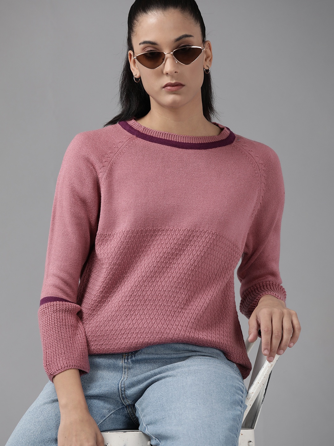 

The Roadster Lifestyle Co. Women Geometric Self Design Pullover, Rose