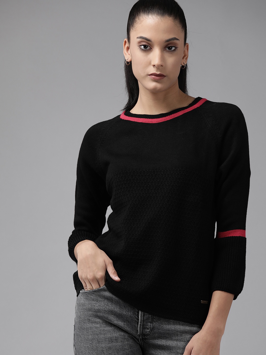 

The Roadster Lifestyle Co. Women Geometric Self Design Pullover, Black