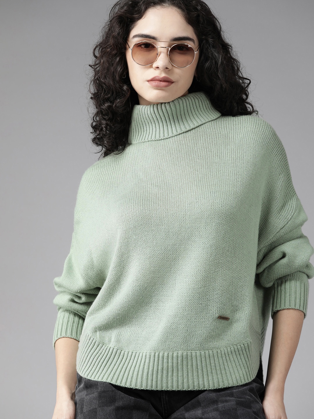 

Roadster Women Green Solid Pullover