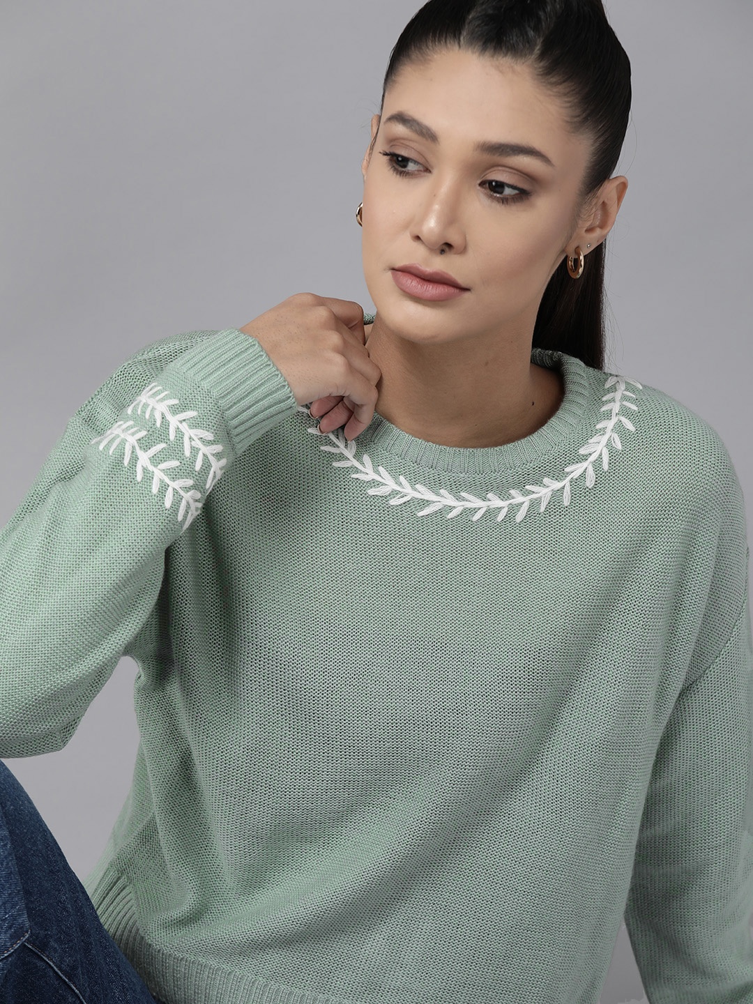 

Roadster Women Green Embroidered Detail Pullover