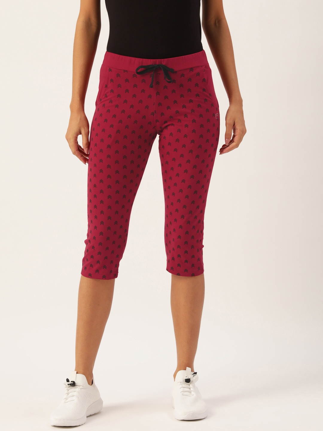 

FEMEA Women Maroon & Black Printed Capris