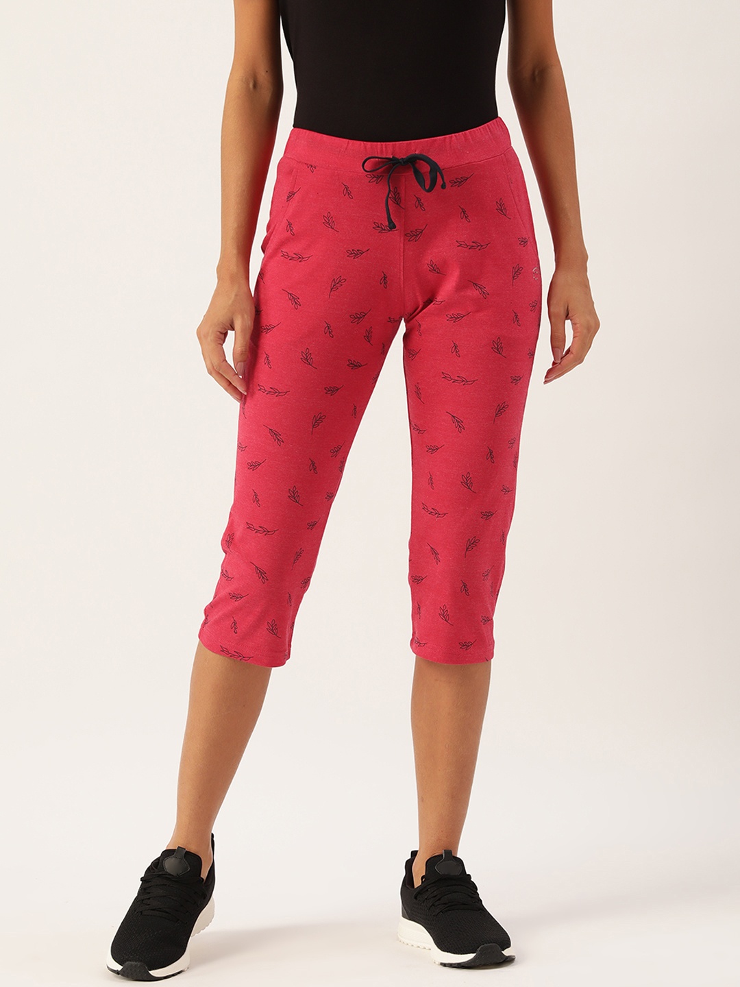 

FEMEA Women Fuchsia Printed Capris