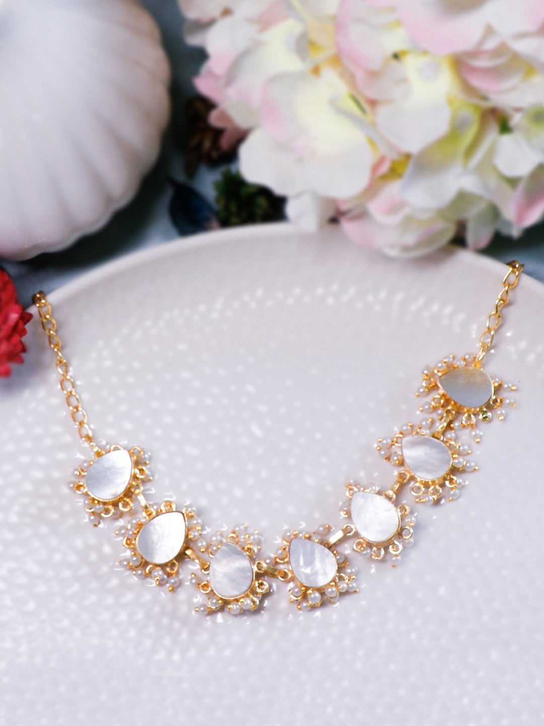 

Ishhaara White & Gold-Toned Brass-Plated Choker Necklace