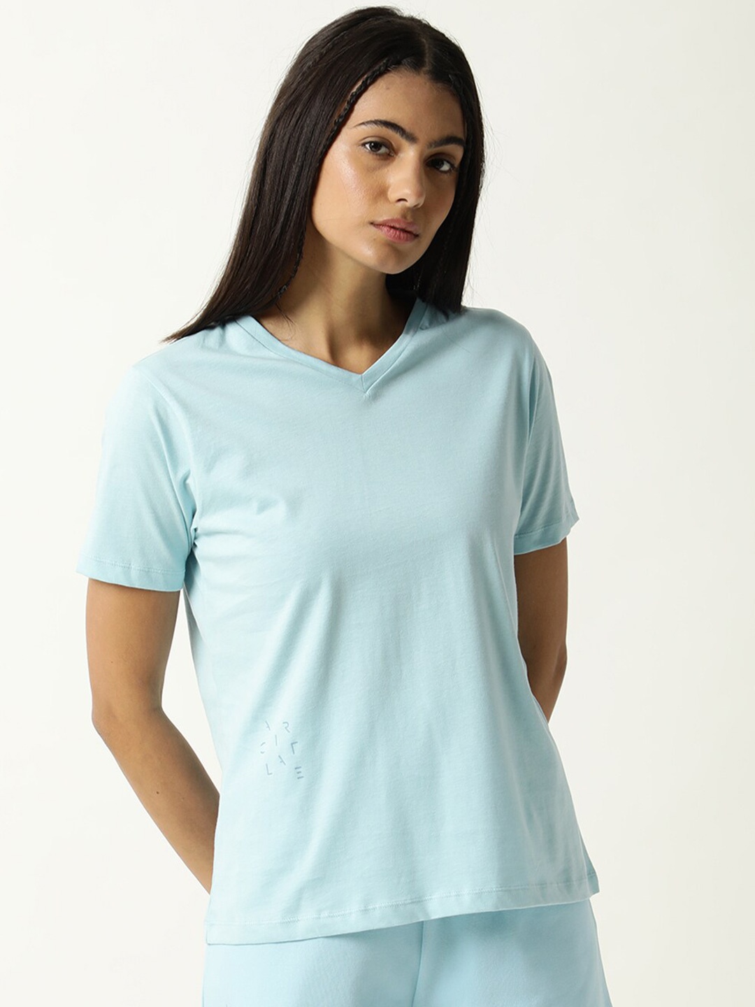 

ARTICALE Women Blue V-Neck Pure Cotton Slim Fit T-shirt