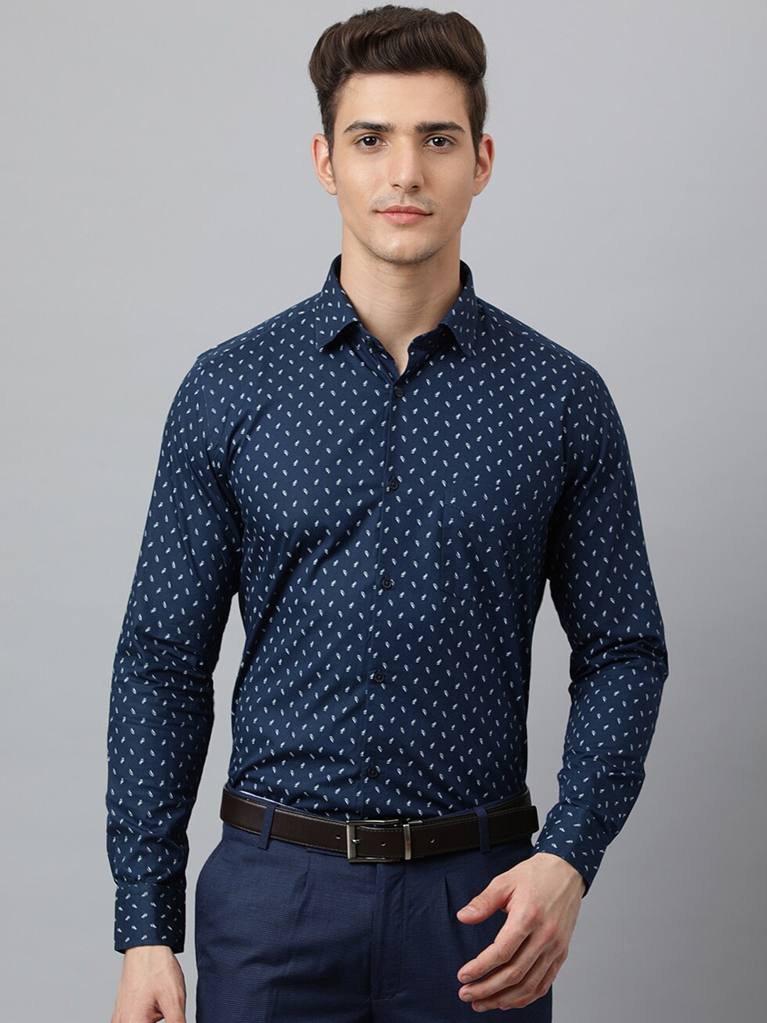 

Richlook Men Navy Blue Printed Formal Shirt