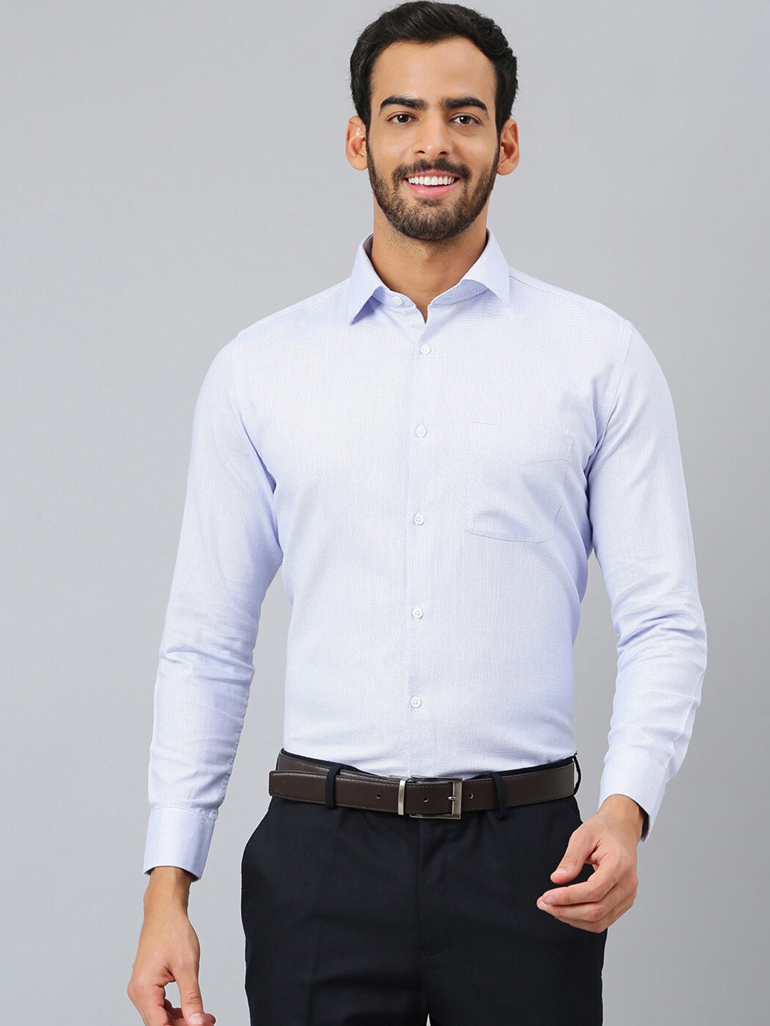 

Richlook Men Blue Formal Shirt