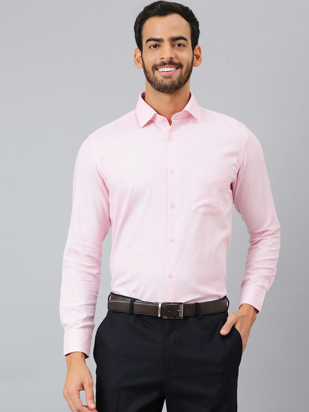 

Richlook Men Pink Formal Shirt