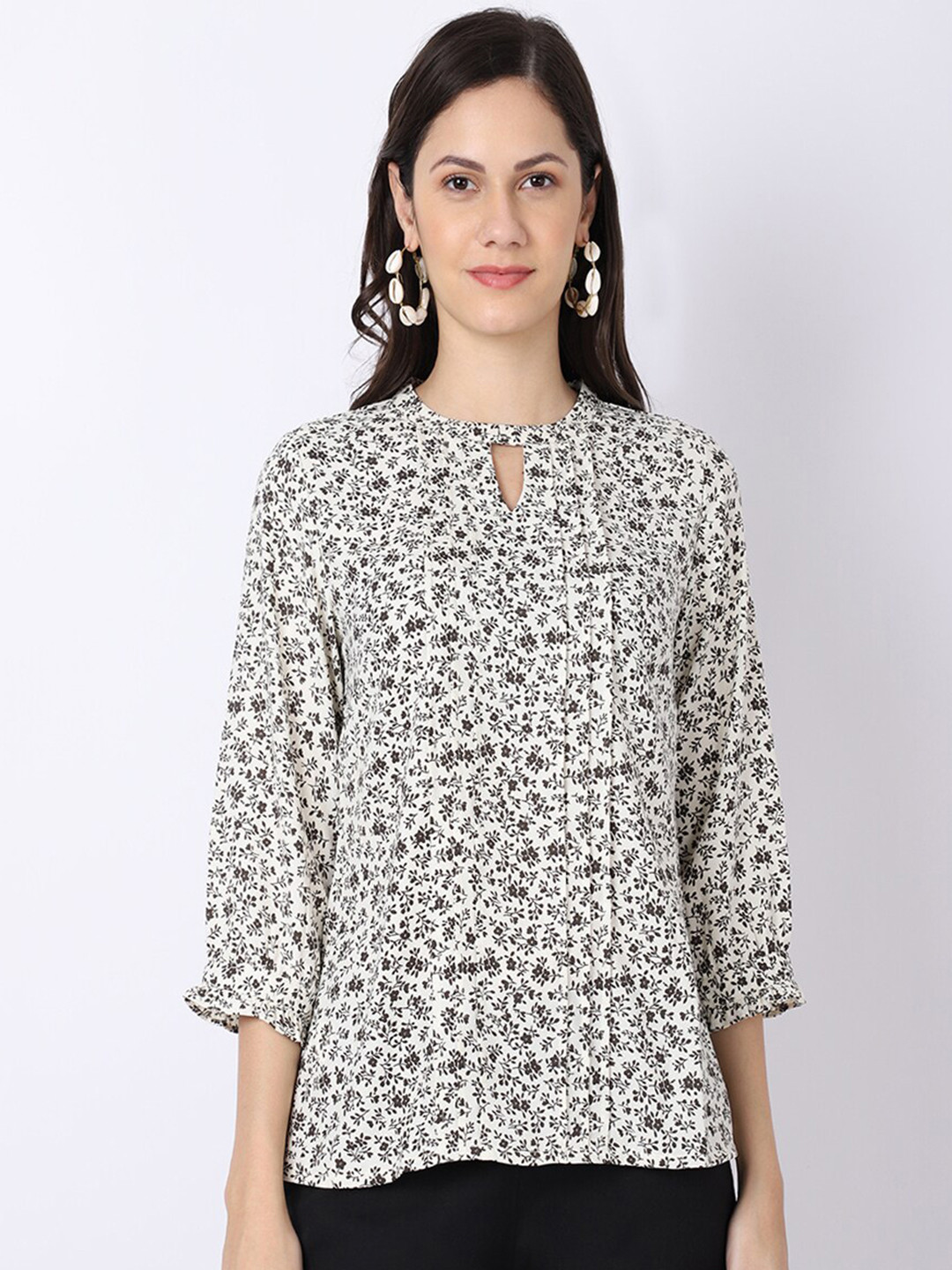 

Cantabil Off White Print Keyhole Neck Top