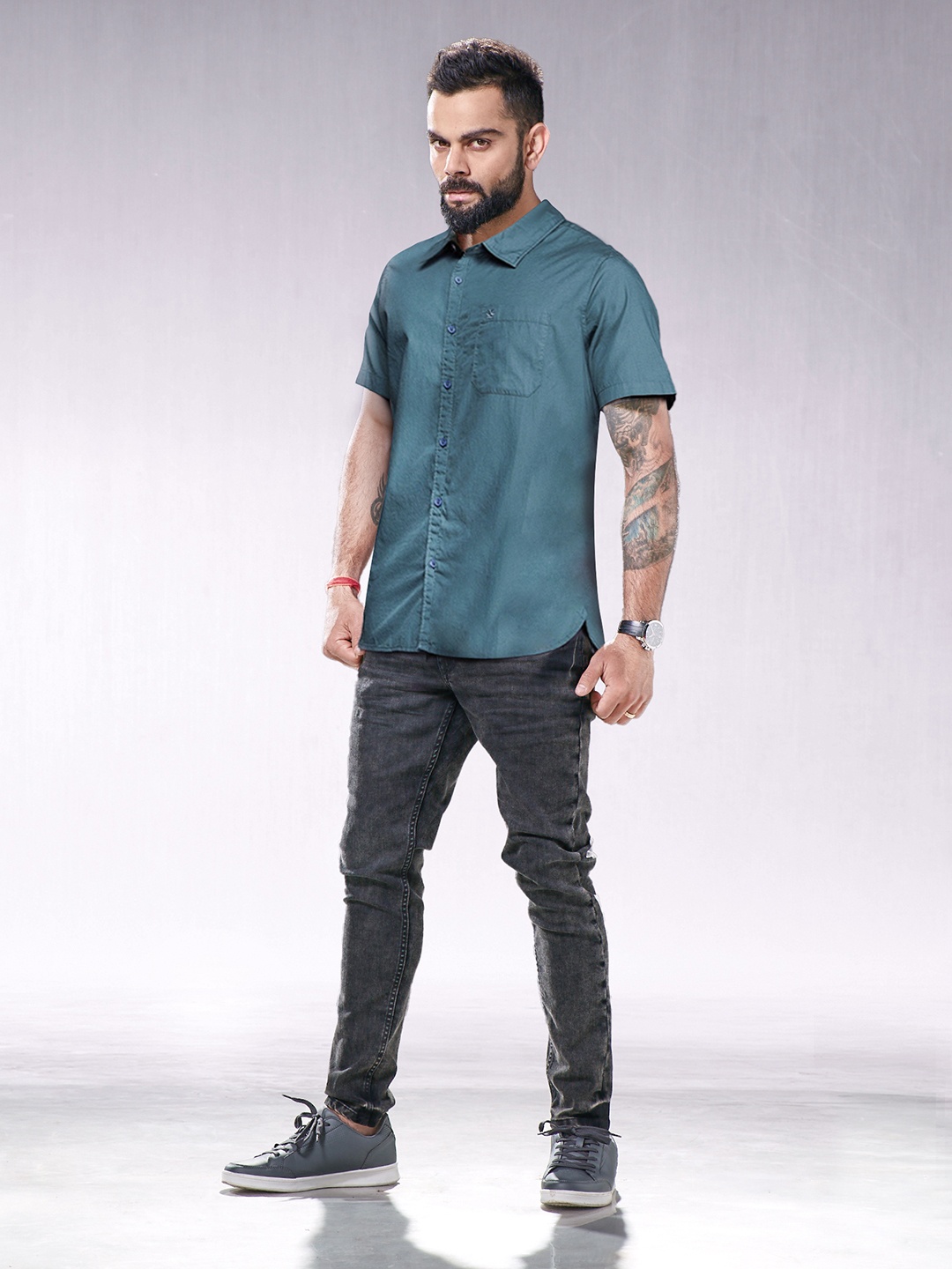 

WROGN Men Teal Green Solid Slim Fit Pure Cotton Casual Shirt