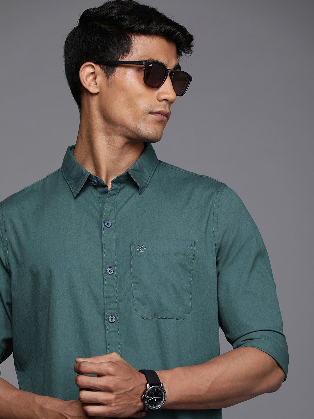 

WROGN Men Teal Green Solid Slim Fit Pure Cotton Casual Shirt