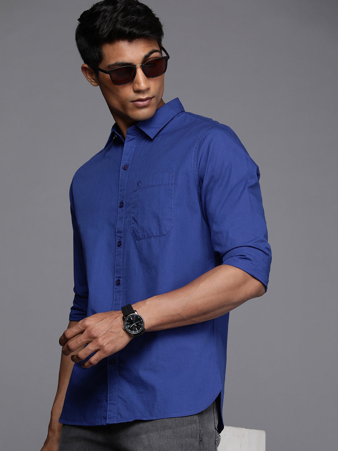 

WROGN Men Blue Solid Slim Fit Pure Cotton Casual Shirt