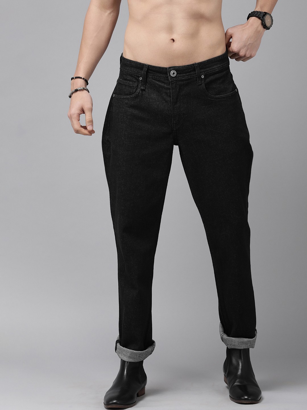 

The Roadster Lifestyle Co Men Black Regular Fit Mid-Rise Jeans