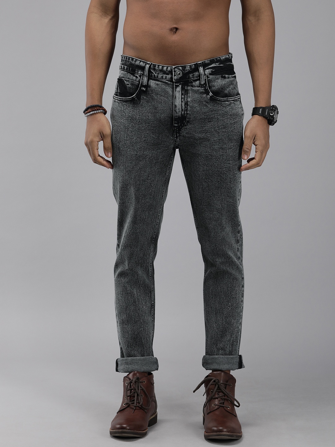 

Roadster Men Black Skinny Fit Heavy Fade Stretchable Jeans