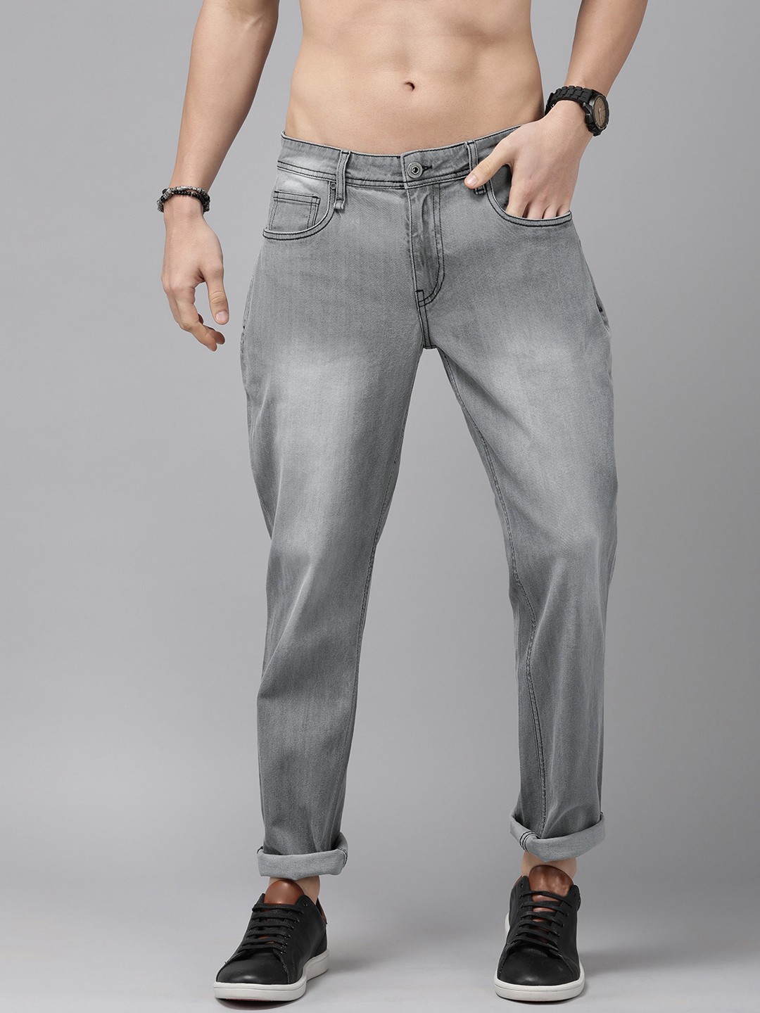 

The Roadster Lifestyle Co Men Grey Regular Fit Heavy Fade Stretchable Jeans