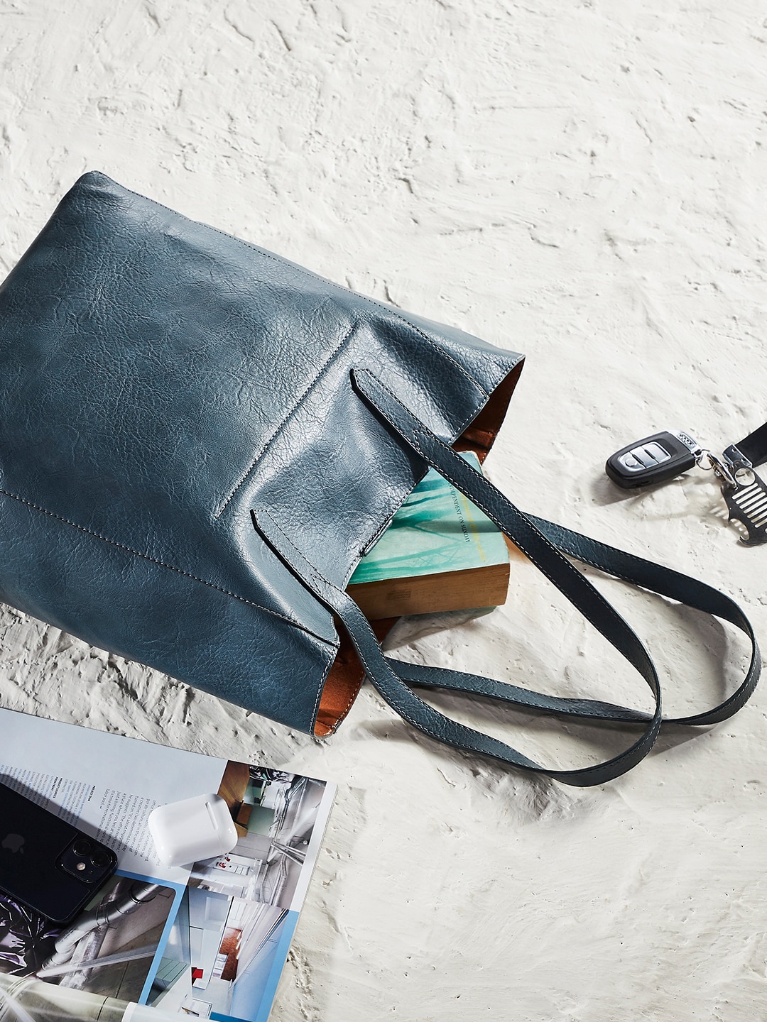 

Mona B Green Set of 3 Handbag