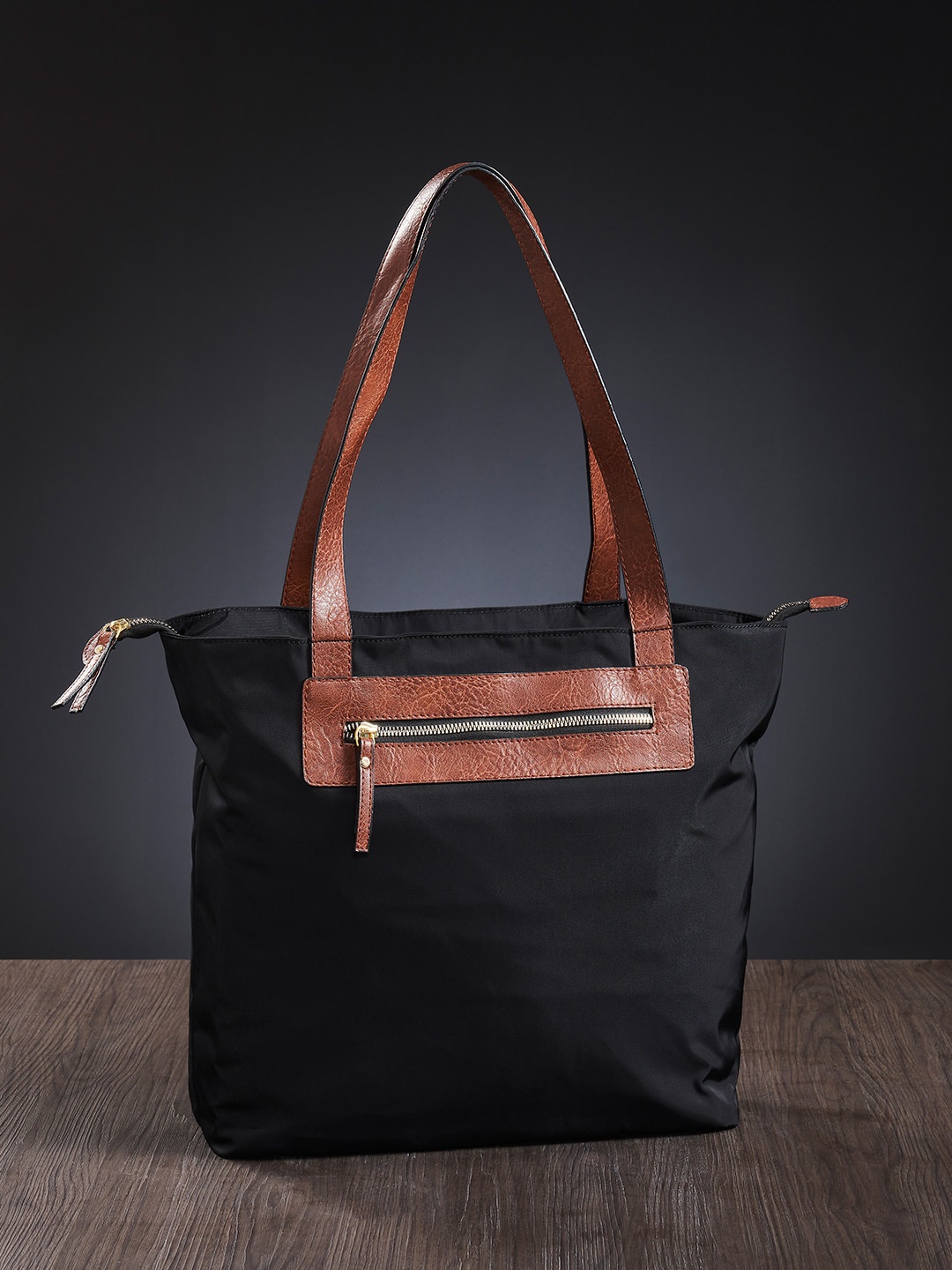 

Mona B Black Set of 2 Handbag