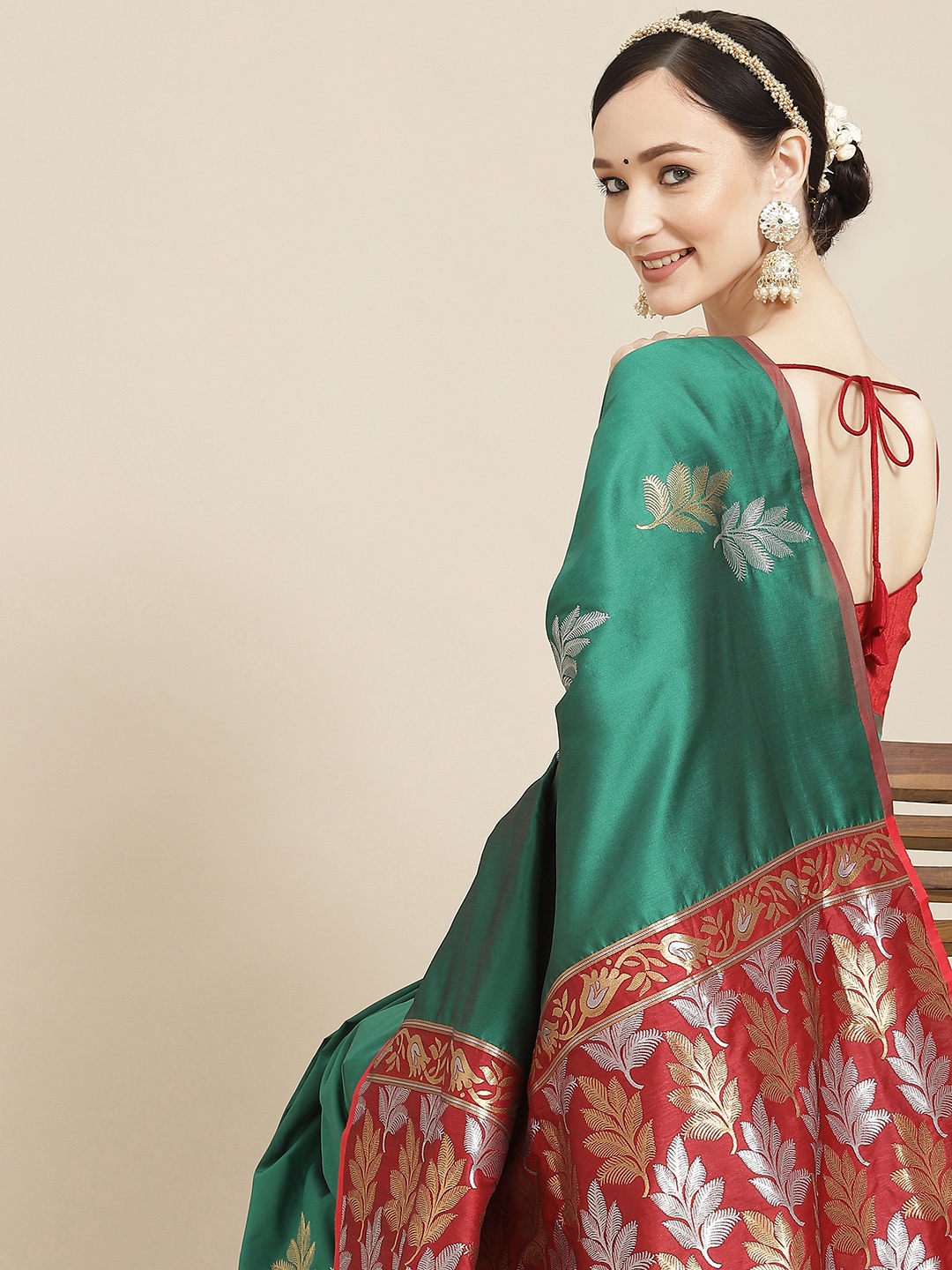 

Leeza Store Green & Maroon Ethnic Motifs Zari Silk Blend Banarasi Saree