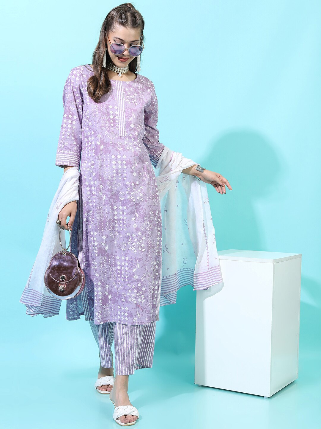 

Vishudh Women Floral Pure Cotton Kurta Set, Lavender