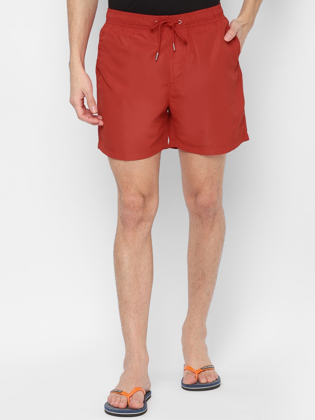 

FOREVER 21 Men Red Solid Swim Shorts